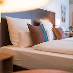 Uno Stuttgart Szálloda 3*
