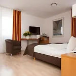 Uno Stuttgart Szálloda