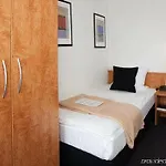 Uno Stuttgart 3* Großbettlingen