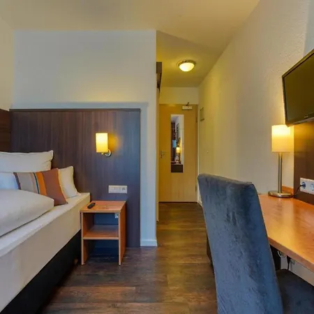 Hotel Stuttgart By Belvilla 3*