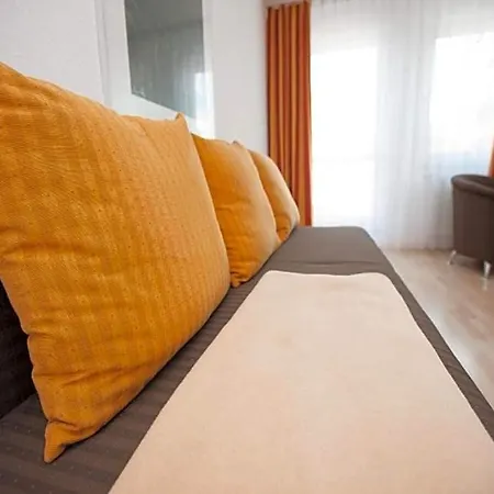 Stuttgart By Belvilla Hotell 3*