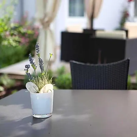 Stuttgart By Belvilla Hotell Großbettlingen