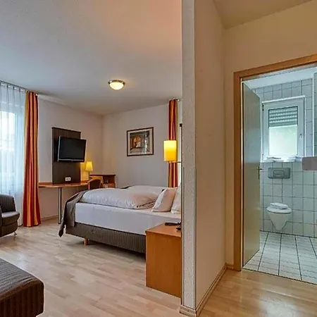 Hotell Stuttgart By Belvilla 3*