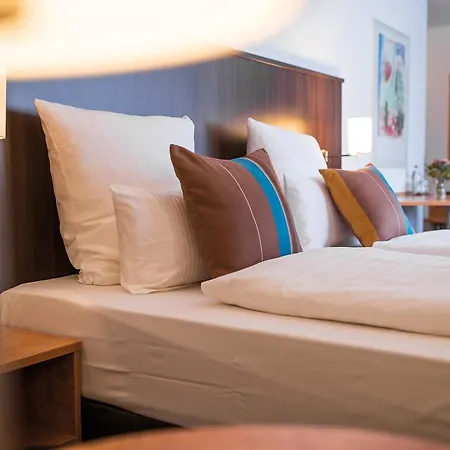 Stuttgart By Belvilla Hotel 3*
