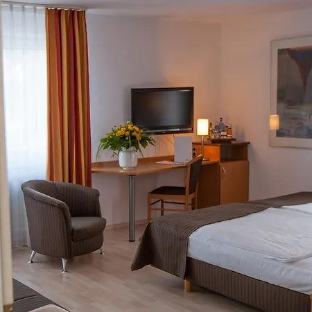 Stuttgart By Belvilla Hotel 3*