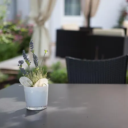 Hotel Uno Stuttgart 3*