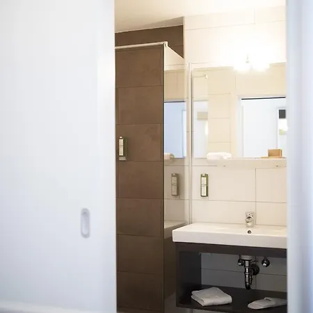 Uno Stuttgart Hotel 3*