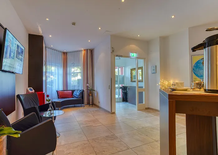 Otel Uno Stuttgart 3*