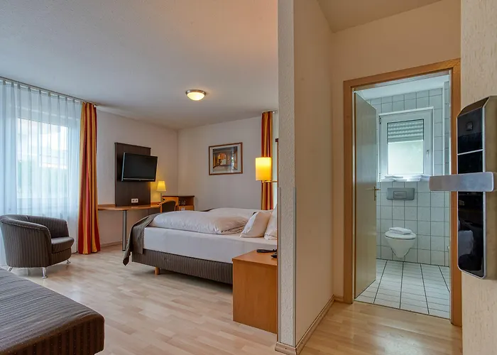 Otel Uno Stuttgart 3*